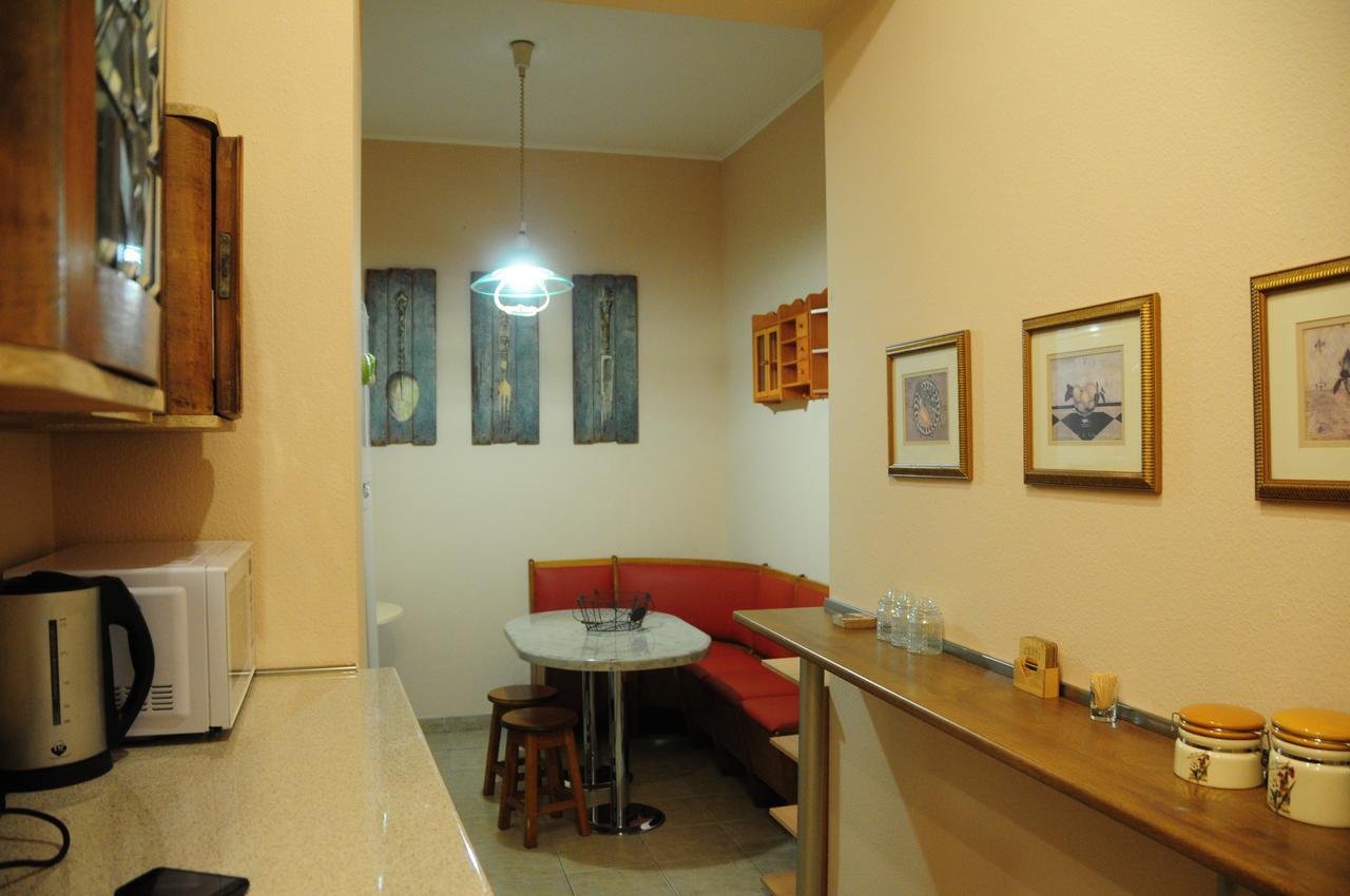 Хостел Tbilisioldhouse N52 Экстерьер фото