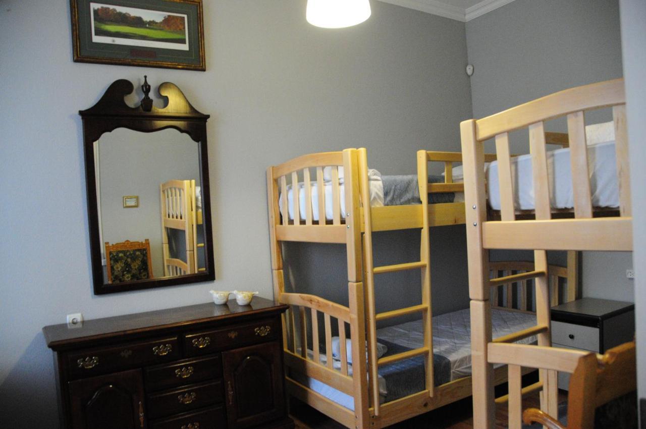 Хостел Tbilisioldhouse N52 Экстерьер фото